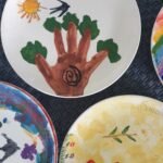 Celebrar a Primavera, com tintas e giz cerâmicos